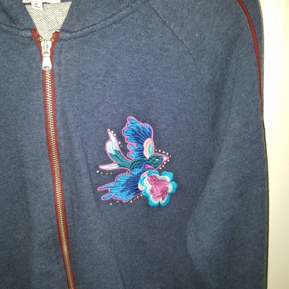 Woman's Light weight hoodie zip up size XL - Picture 3 of 5